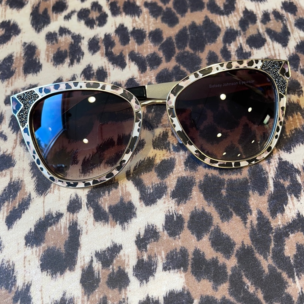 Betsey Johnson Sunglasses Model Off Broadway